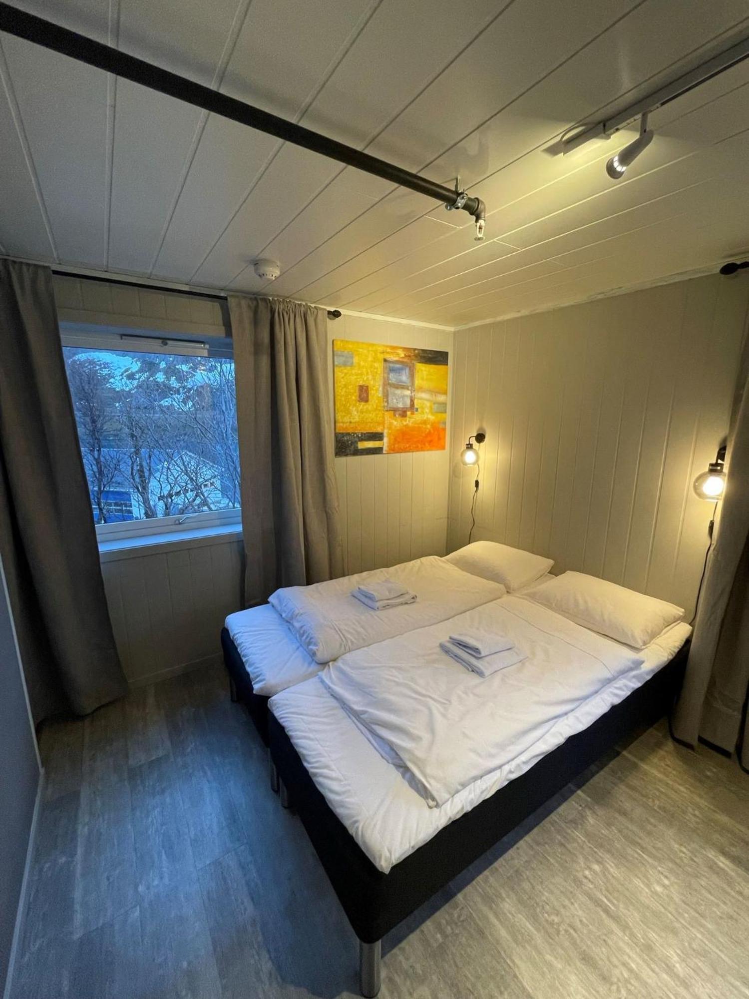 Lofoten Bed & Breakfast Reine - Rooms & Apartments Exterior photo